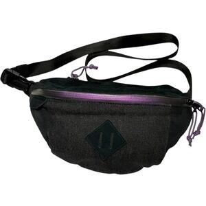 Jansport Oaktown Fanny Pack Tropgoth Crossbody Bag Black ‎ Travel Festival